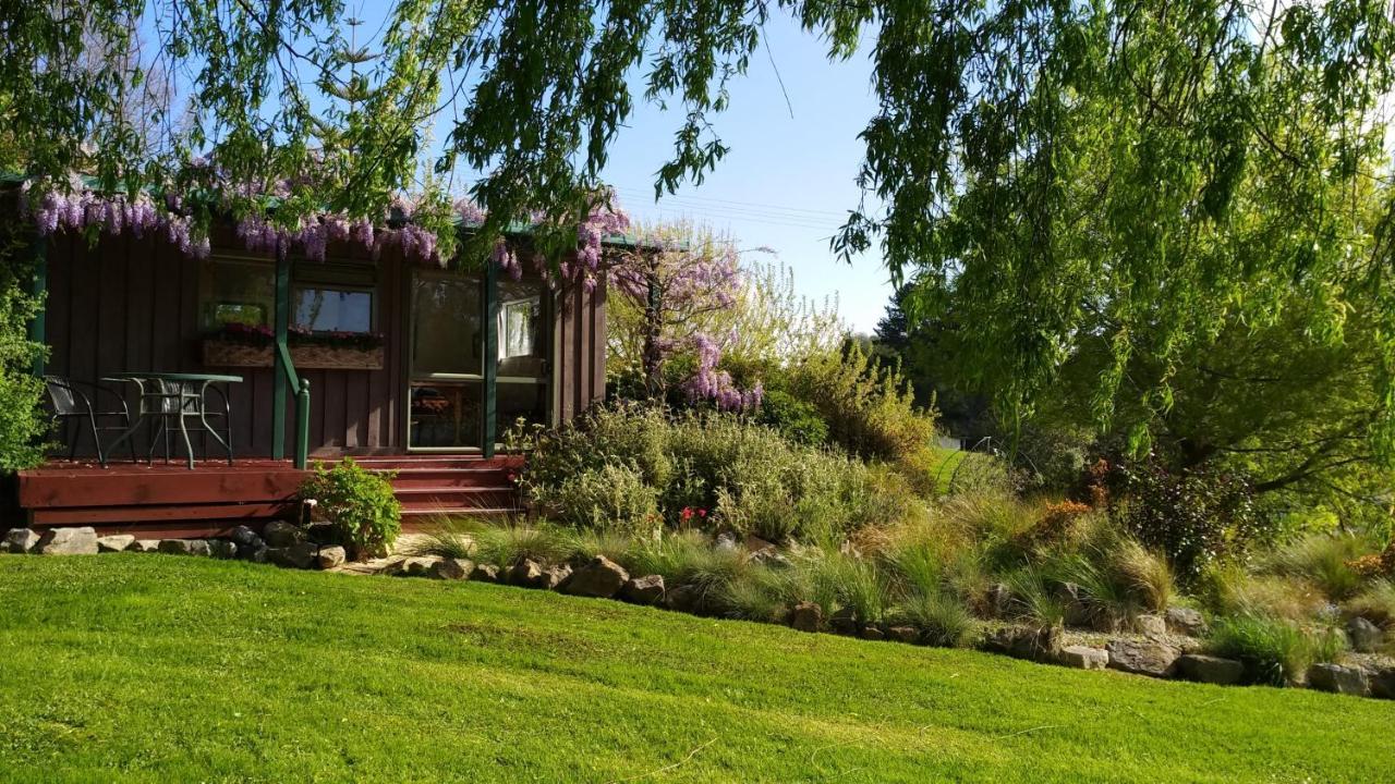Waterwheel Cottage Upper Moutere Dış mekan fotoğraf
