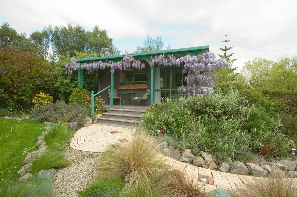 Waterwheel Cottage Upper Moutere Dış mekan fotoğraf