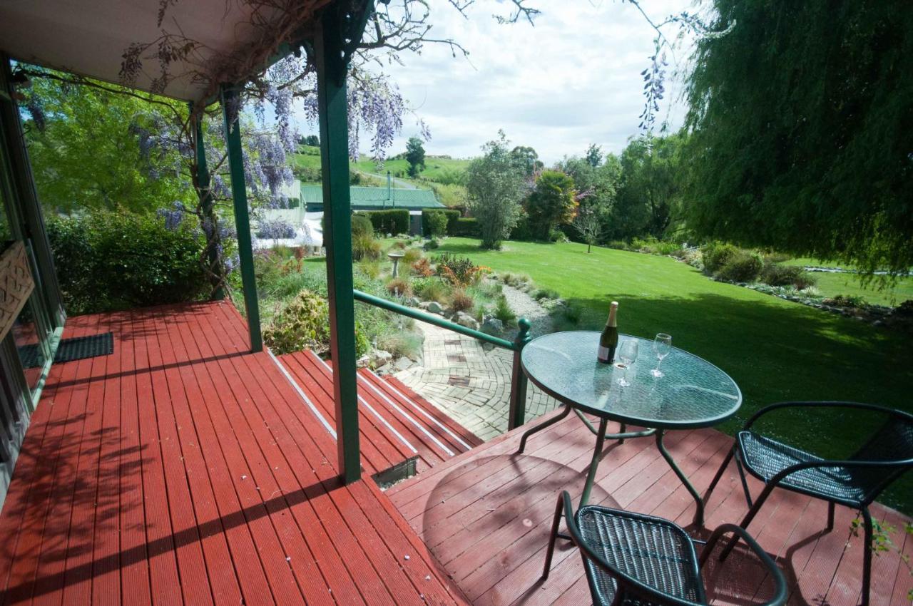 Waterwheel Cottage Upper Moutere Dış mekan fotoğraf